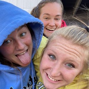 Meet your Posher, Allyson